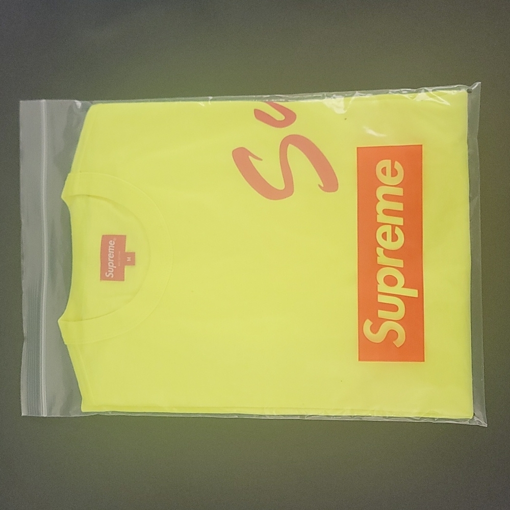 Sold🎊Supreme shoulder arch s/s top